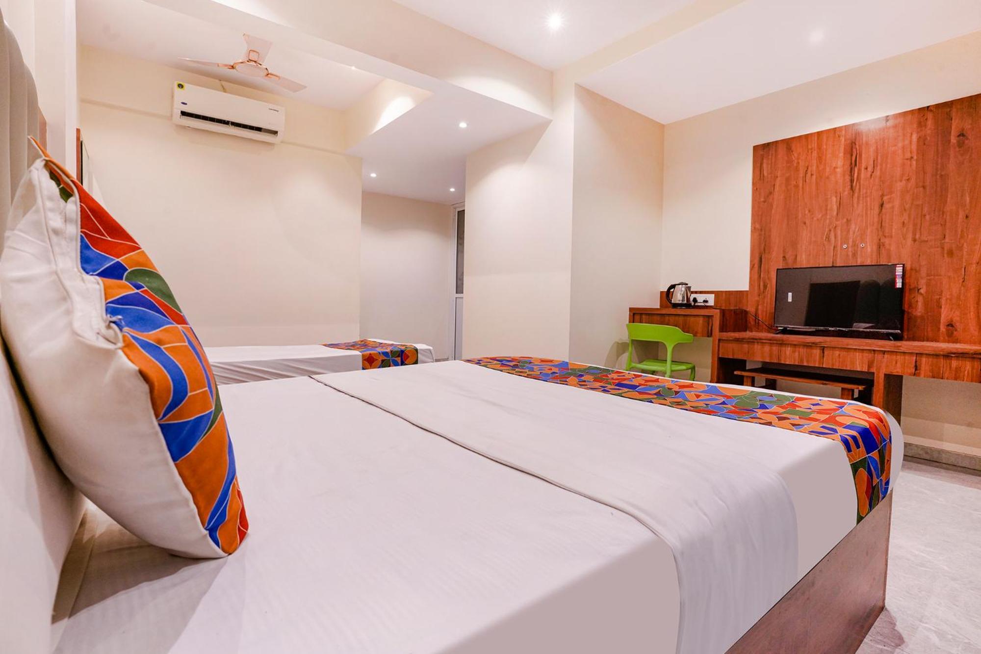 Fabexpress Utsav Residency - Nr Panvel Hotel Jāmb Екстериор снимка