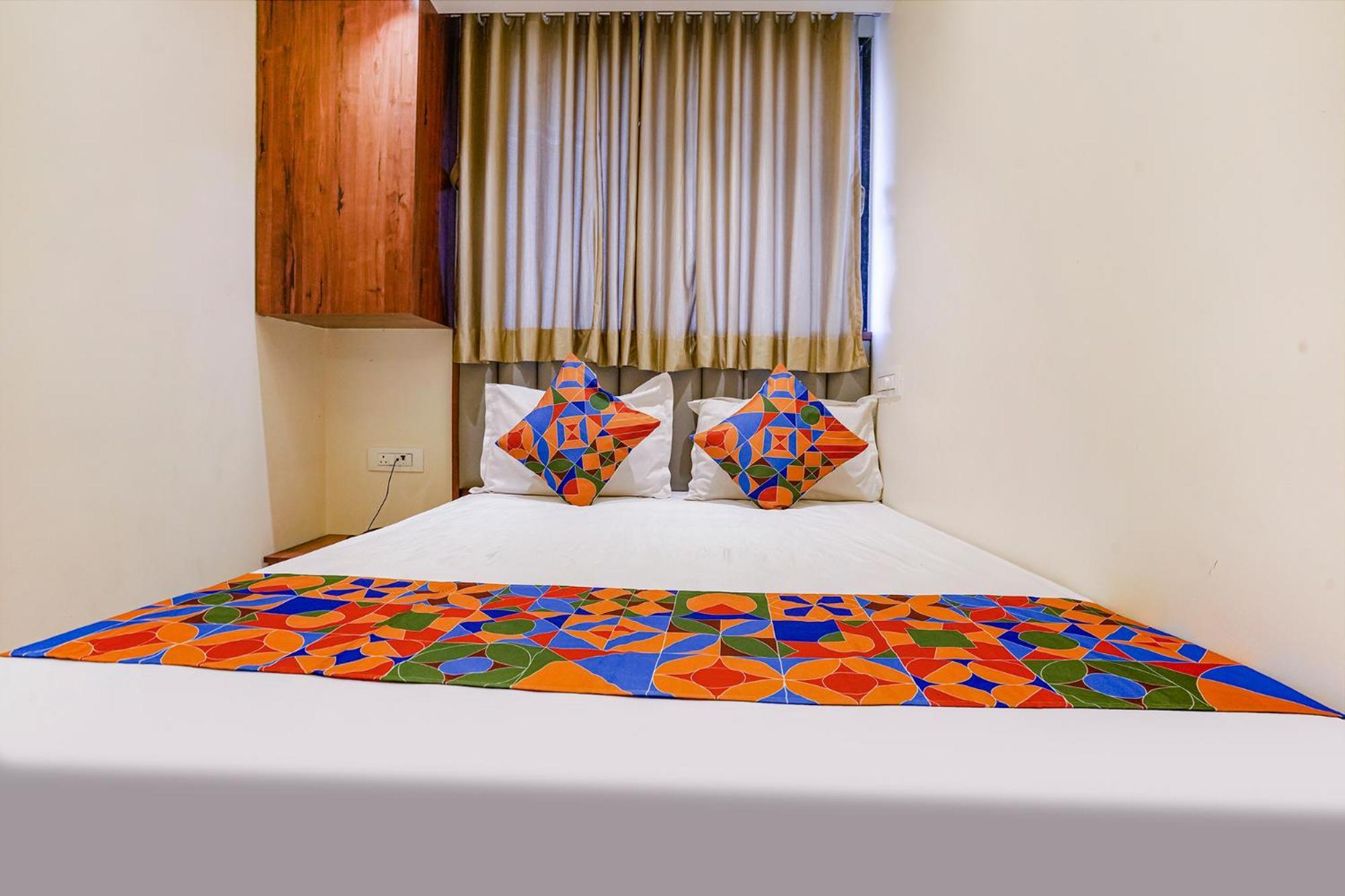 Fabexpress Utsav Residency - Nr Panvel Hotel Jāmb Екстериор снимка